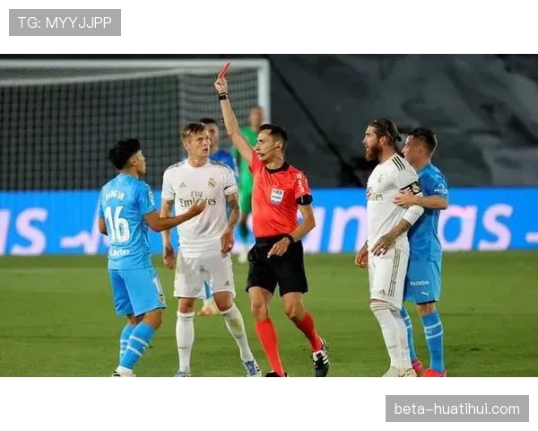 布雷斯特攻防转换节奏偏慢 阵地战防守体系存在明显漏洞 布雷斯特攻防转换节奏偏慢 阵地战防守体系存在明显漏洞